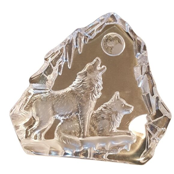 Crystal Etched Howling Wolves Sculpture Paperweight Clear 6.5 X 6.5 - Picture 7 of 8